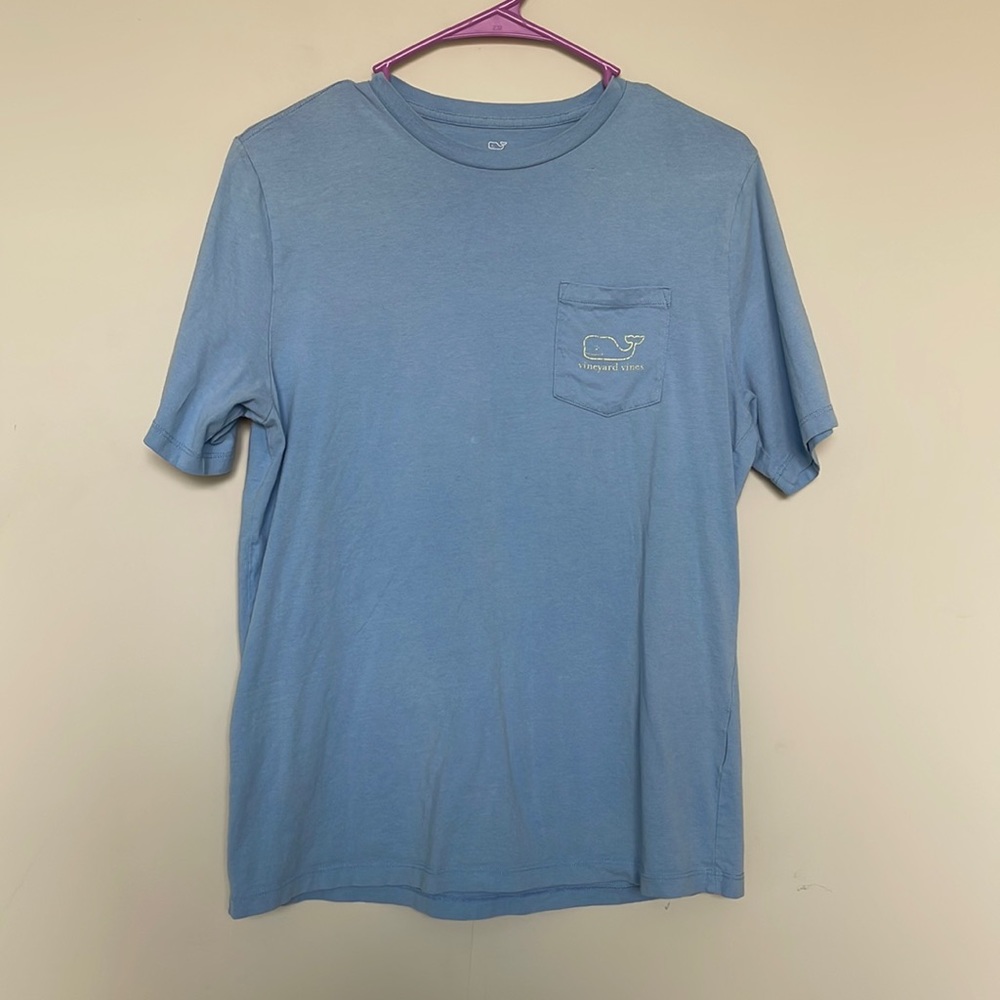 Boys size XL but I wore it as a womens size small